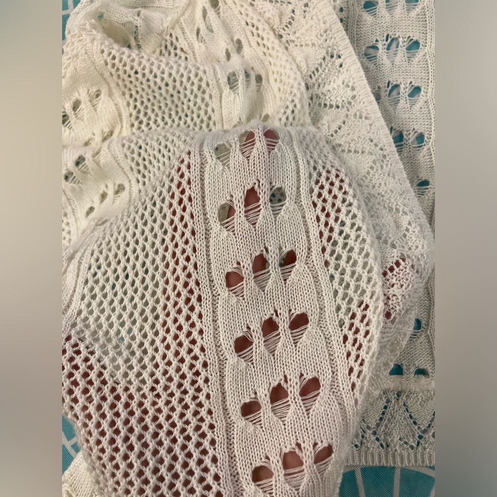 💛TODAY***$10***Yarn Art white, cropped, short sleeve, open-knit sweater. - Picture 2 of 4